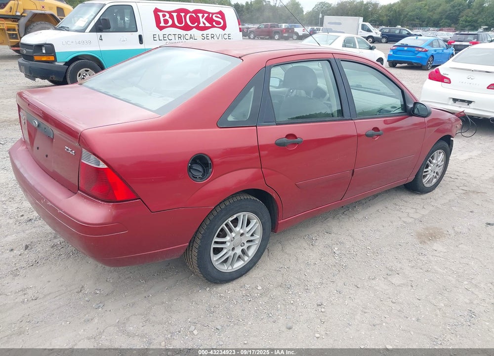 2005 FORD FOCUS ZX4 VIN: 1FAFP34NX5W163374
