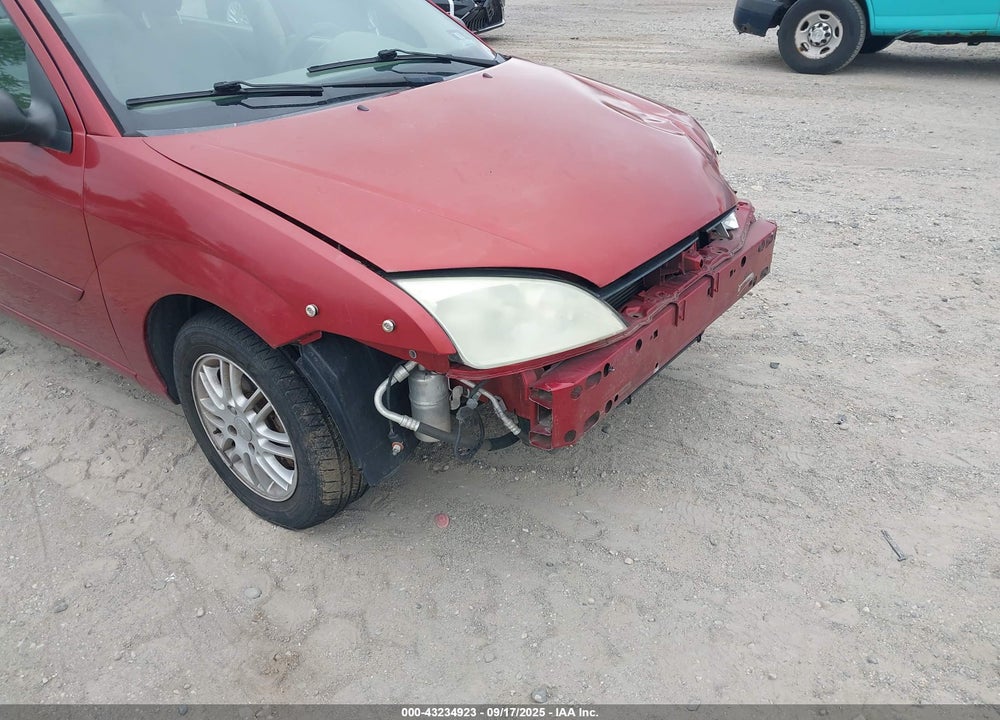 2005 FORD FOCUS ZX4 VIN: 1FAFP34NX5W163374