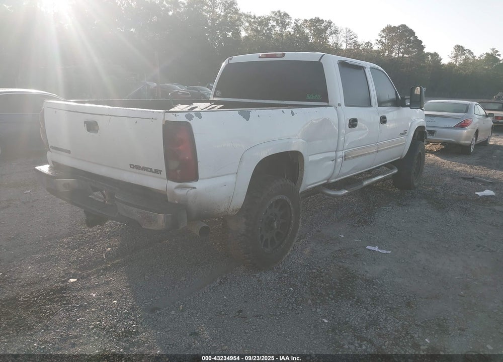 2005 CHEVROLET SILVERADO 2500HD LT VIN: 1GCHC23275F968815