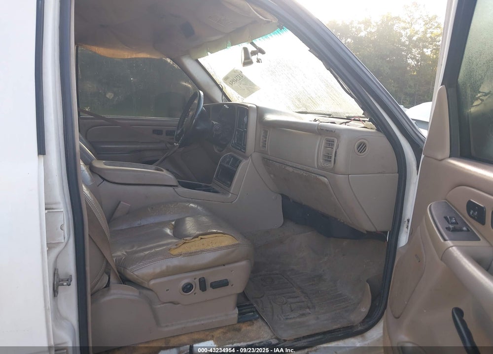 2005 CHEVROLET SILVERADO 2500HD LT VIN: 1GCHC23275F968815