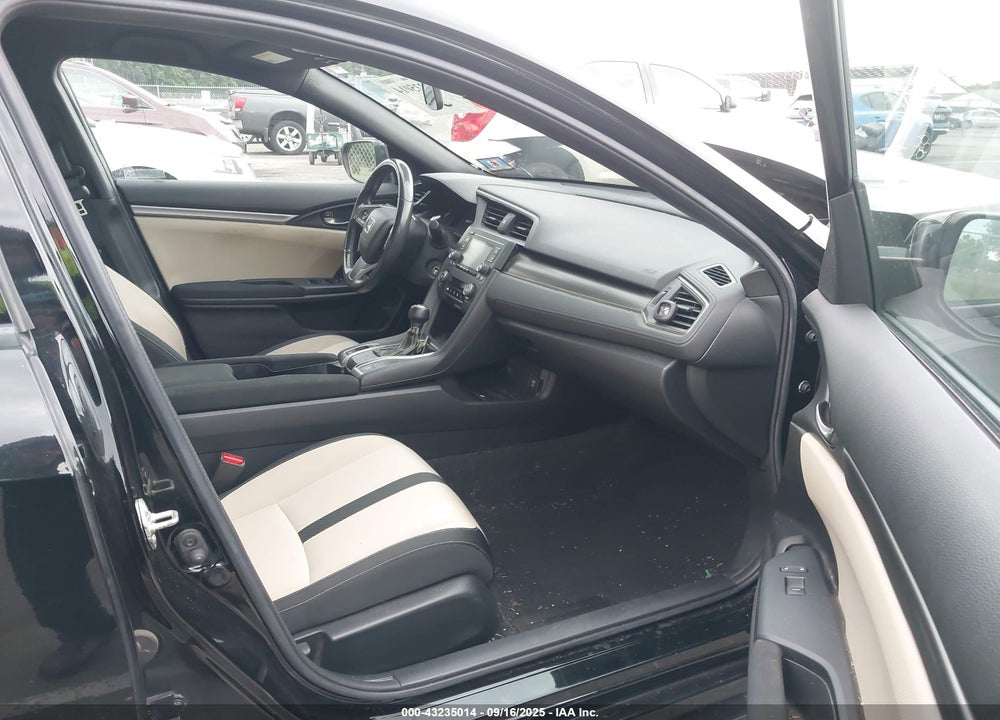 2018 HONDA CIVIC VIN: SHHFK7G40JU206507