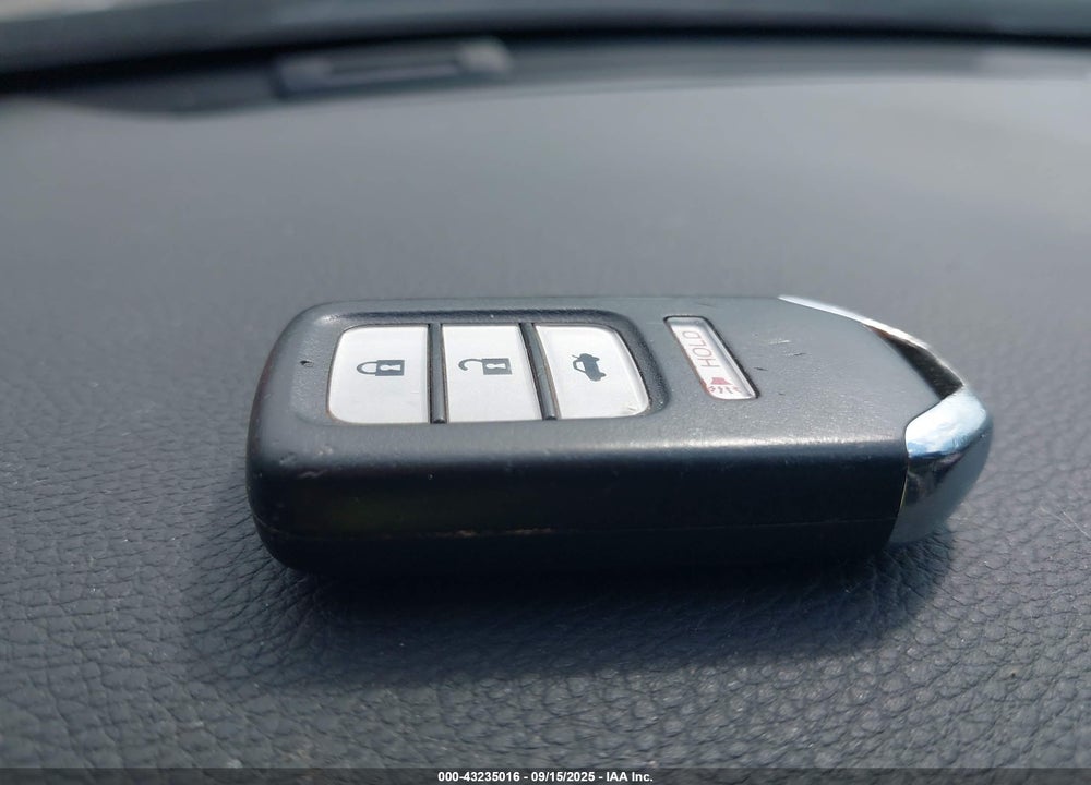 2013 HONDA ACCORD VIN: 1HGCR2F84DA007885