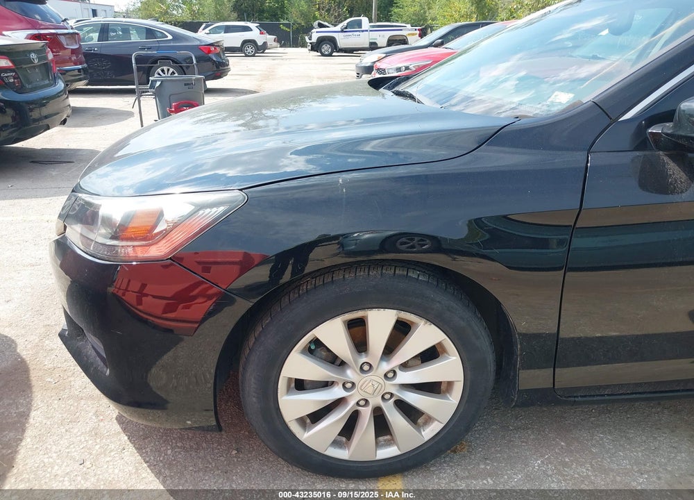2013 HONDA ACCORD VIN: 1HGCR2F84DA007885