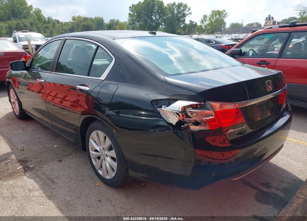 2013 HONDA ACCORD VIN: 1HGCR2F84DA007885