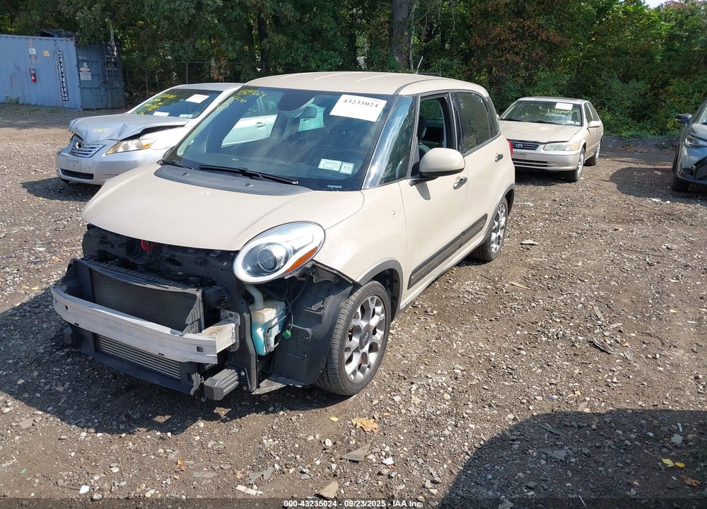 2015 FIAT 500L VIN: ZFBCFADH6FZ032573