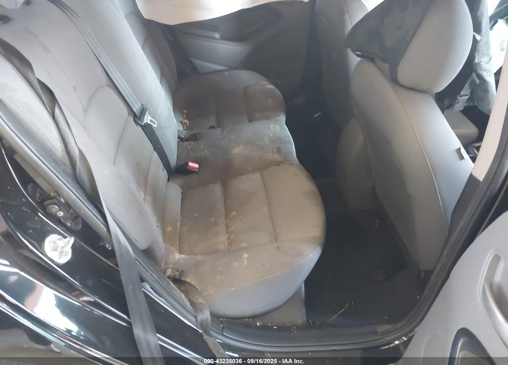 2017 KIA FORTE LX VIN: 3KPFK4A71HE054661