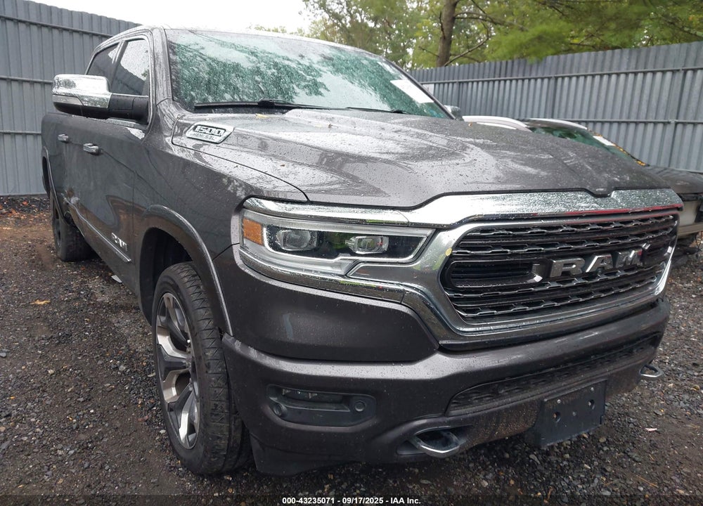 2019 RAM 1500 LIMITED  4X4 5'7 BOX VIN: 1C6SRFHT7KN549689