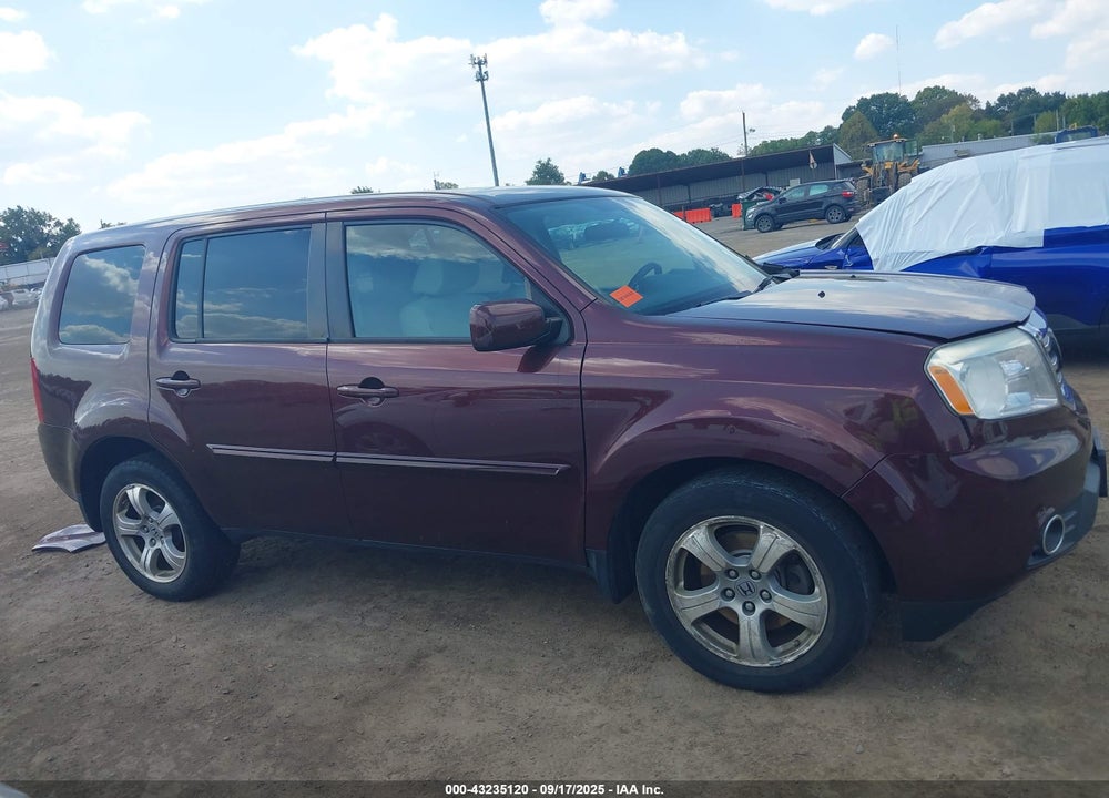 2015 HONDA PILOT VIN: 5FNYF4H40FB055252