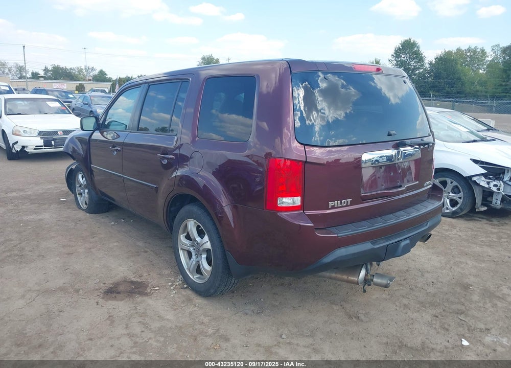 2015 HONDA PILOT VIN: 5FNYF4H40FB055252