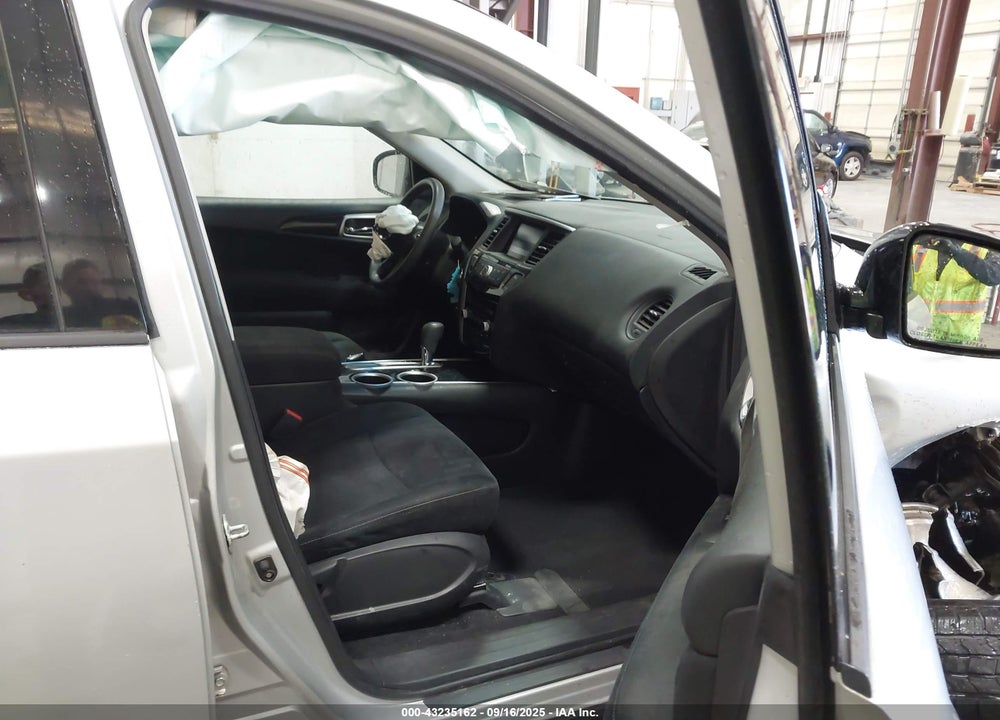 2015 NISSAN PATHFINDER VIN: 5N1AR2MN8FC722394