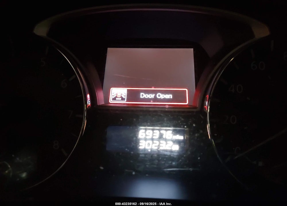 2015 NISSAN PATHFINDER VIN: 5N1AR2MN8FC722394
