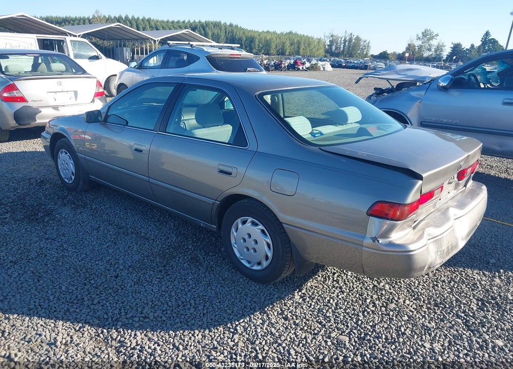 1998 TOYOTA CAMRY LE VIN: JT2BG22K1W0248645