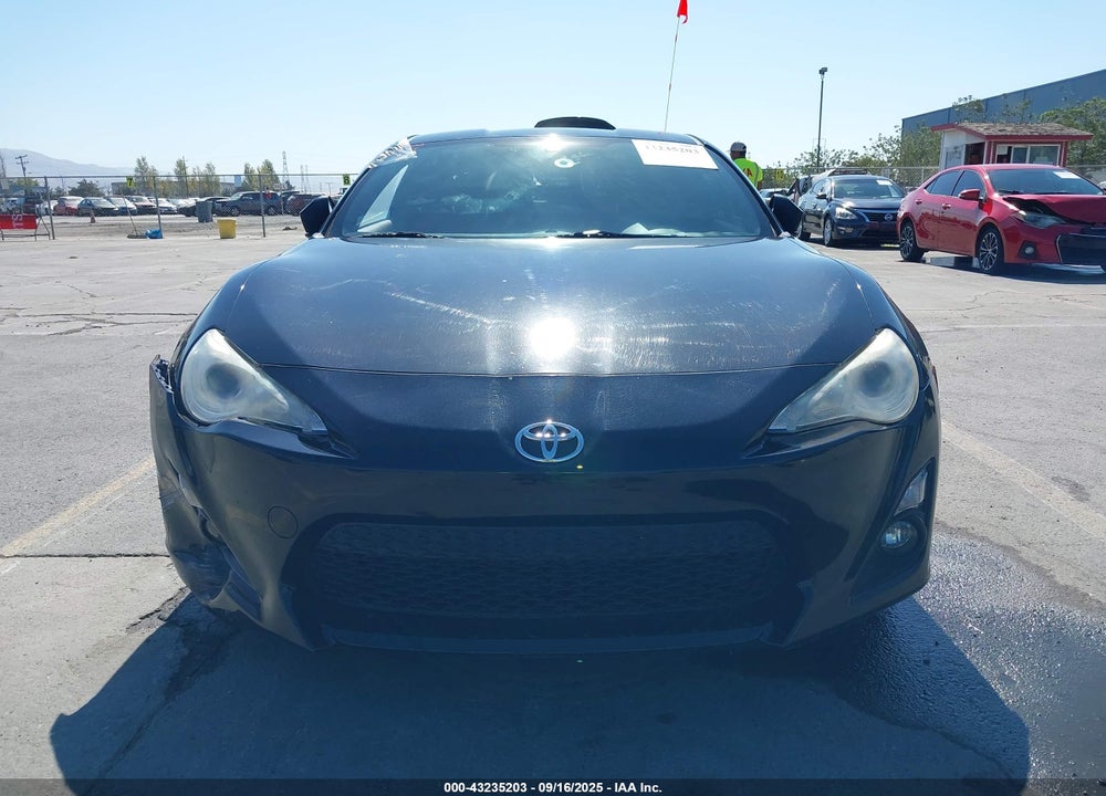 2013 SCION FR-S VIN: JF1ZNAA18D1731447