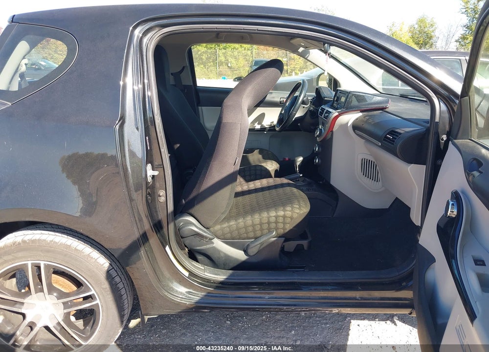 2012 SCION IQ VIN: JTNJJXB09CJ018420