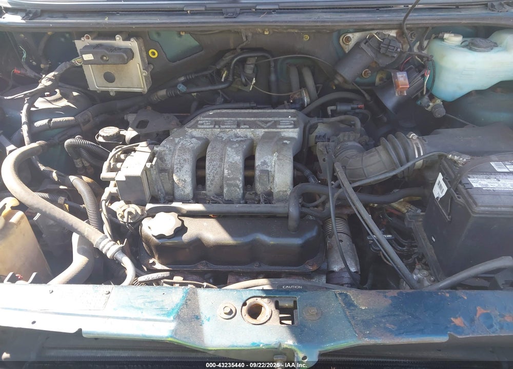 1994 CHRYSLER TOWN & COUNTRY VIN: 1C4GH54L8RX244329