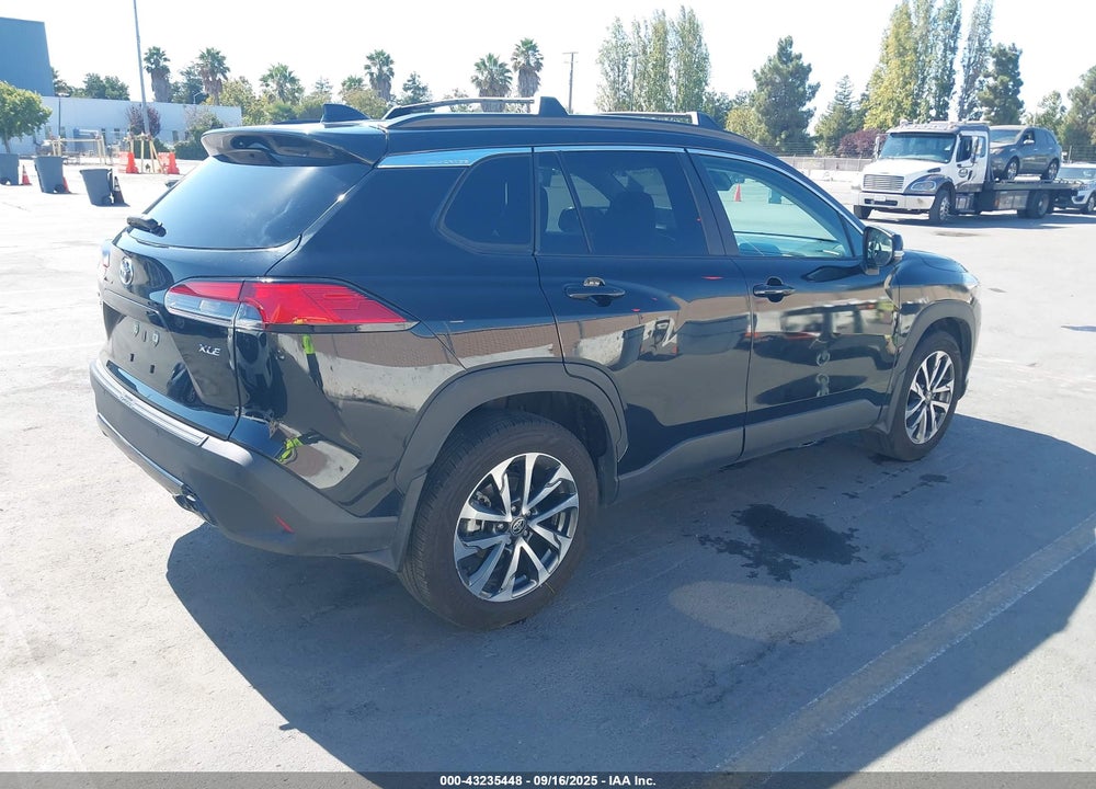 2024 TOYOTA COROLLA CROSS XLE VIN: 7MUDAAAG8RV075061