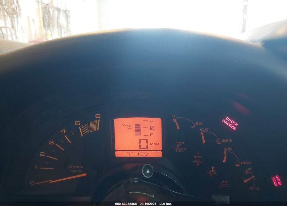 1991 CHEVROLET CORVETTE VIN: 1G1YY2388M5103936