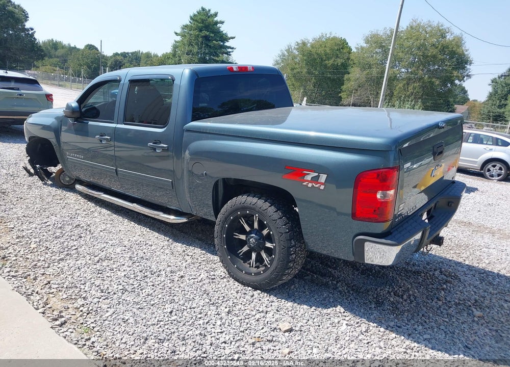 2011 CHEVROLET SILVERADO 1500 LT VIN: 3GCPKSE30BG343767