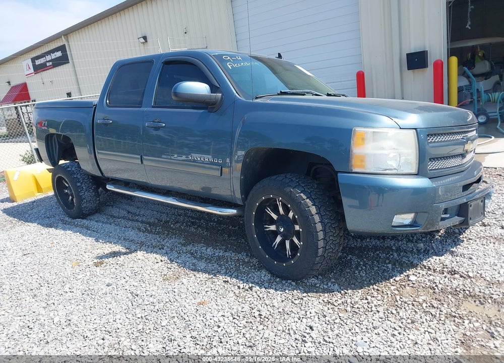 2011 CHEVROLET SILVERADO 1500 LT VIN: 3GCPKSE30BG343767