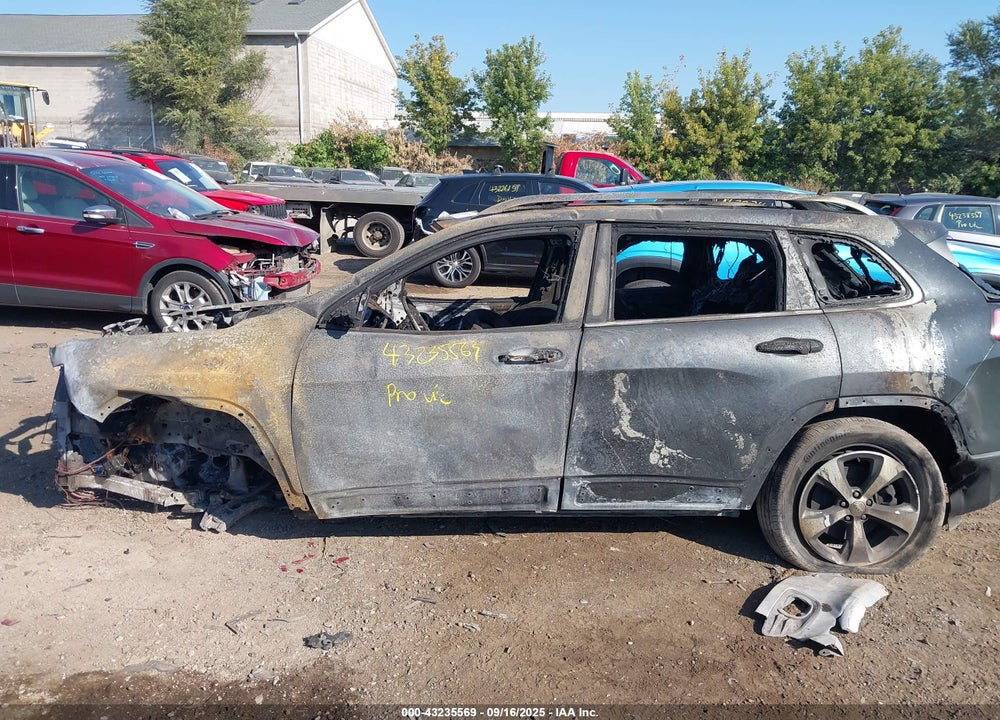 2021 JEEP CHEROKEE VIN: 1C4PJMDX2MD101369