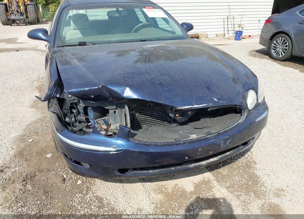 2007 BUICK LACROSSE CX VIN: 2G4WC582471186365