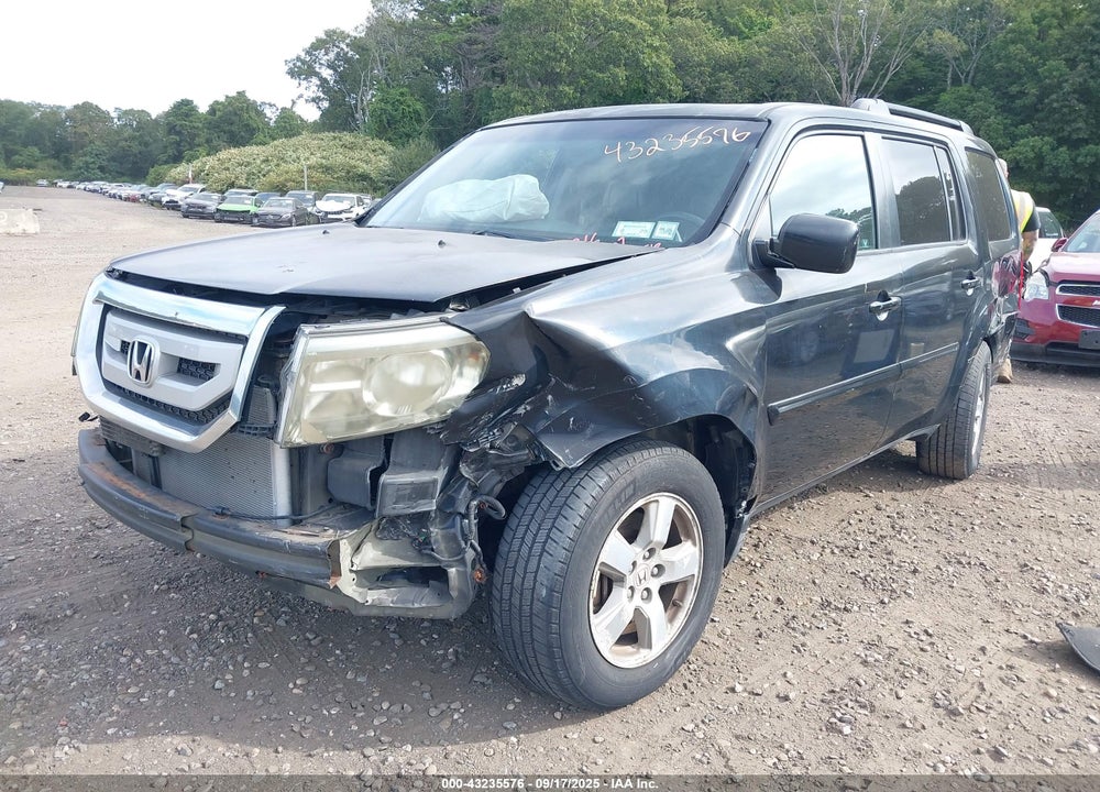 2011 HONDA PILOT VIN: 5FNYF4H58BB019909