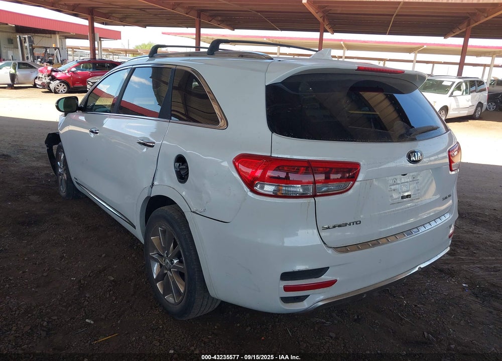 2016 KIA SORENTO VIN: 5XYPKDA51GG120081
