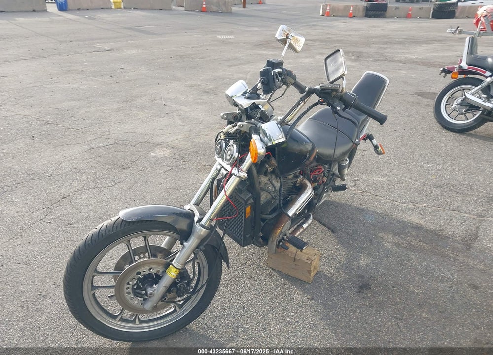 1985 HONDA VT700 C VIN: JH2RC1903FM106992