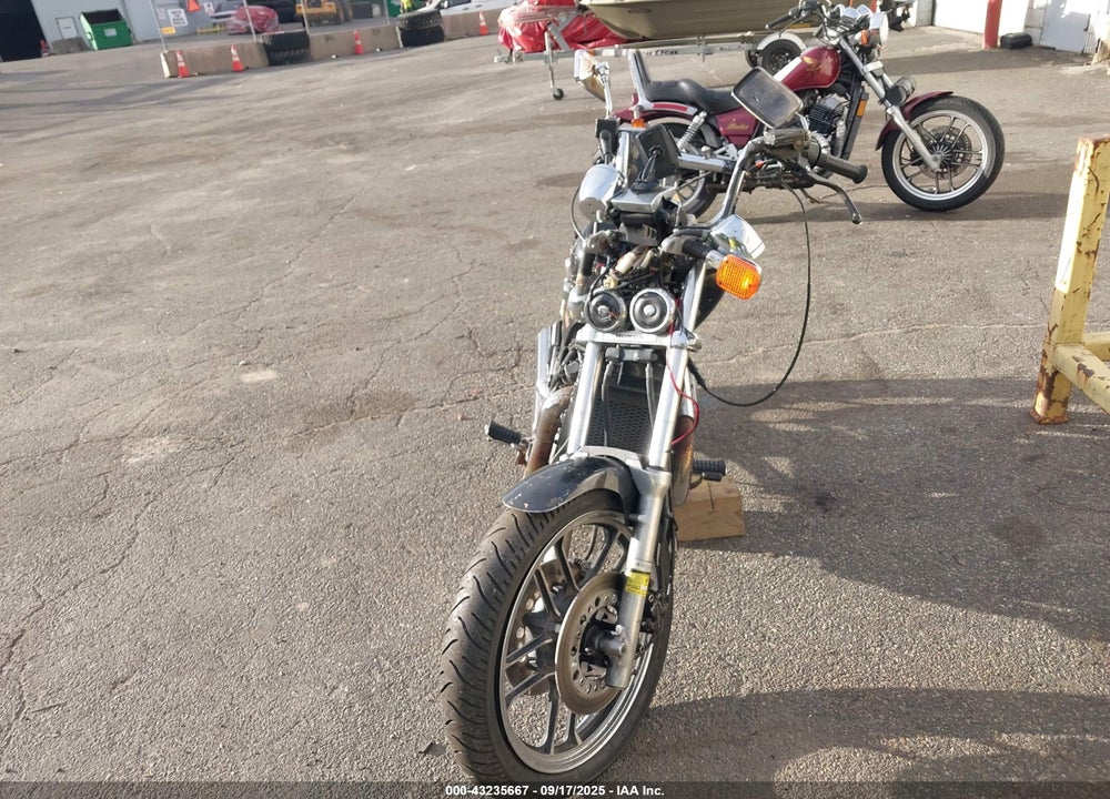 1985 HONDA VT700 C VIN: JH2RC1903FM106992