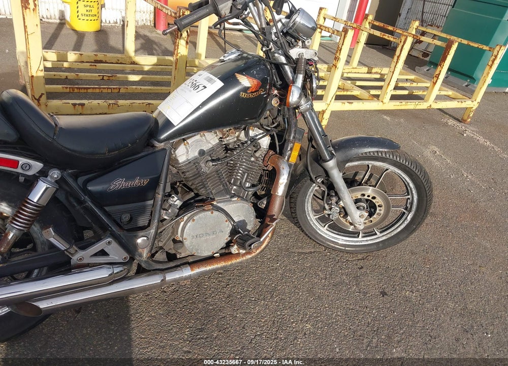 1985 HONDA VT700 C VIN: JH2RC1903FM106992
