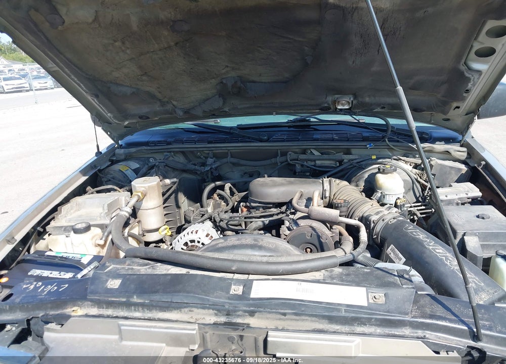 2001 CHEVROLET S-10 LS VIN: 1GCDT13W21K254779