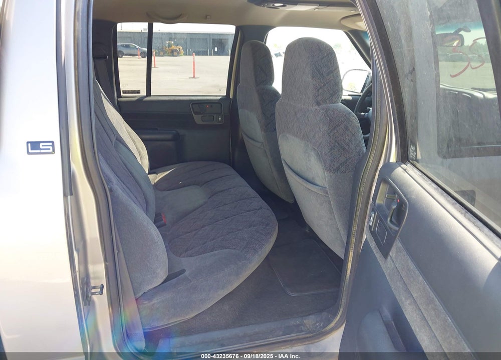 2001 CHEVROLET S-10 LS VIN: 1GCDT13W21K254779