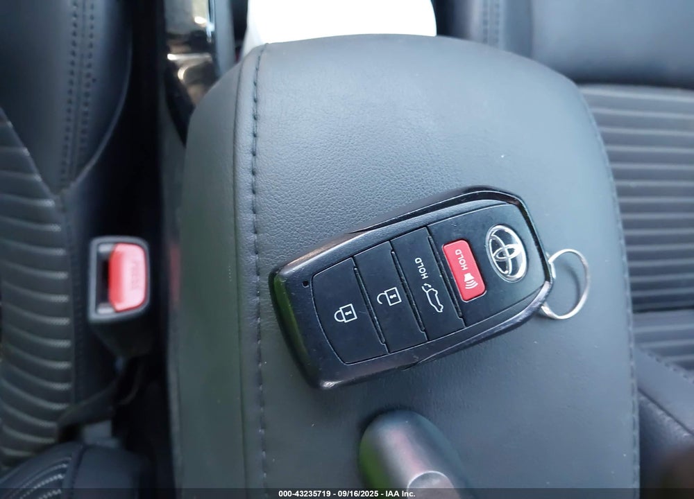 2023 TOYOTA COROLLA CROSS HYBRID XSE VIN: 7MUFBABG3PV014606