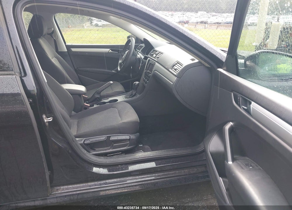 2018 VOLKSWAGEN PASSAT 2.0T R-LINE/2.0T S VIN: 1VWAA7A36JC038753