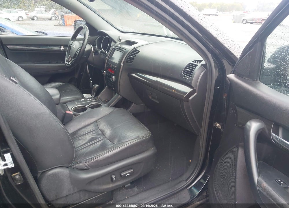 2012 KIA SORENTO VIN: 5XYKU4A63CG256977