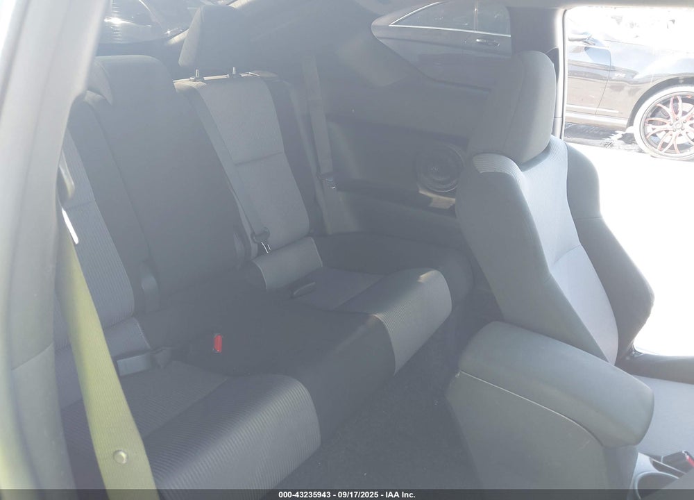 2014 SCION TC VIN: JTKJF5C71E3074857