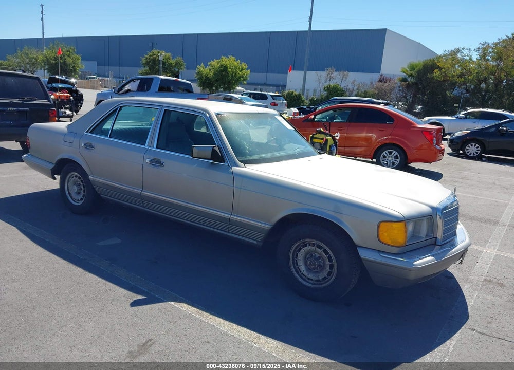 1984 MERCEDES-BENZ 300 SD VIN: WDBCB20A5EA011815