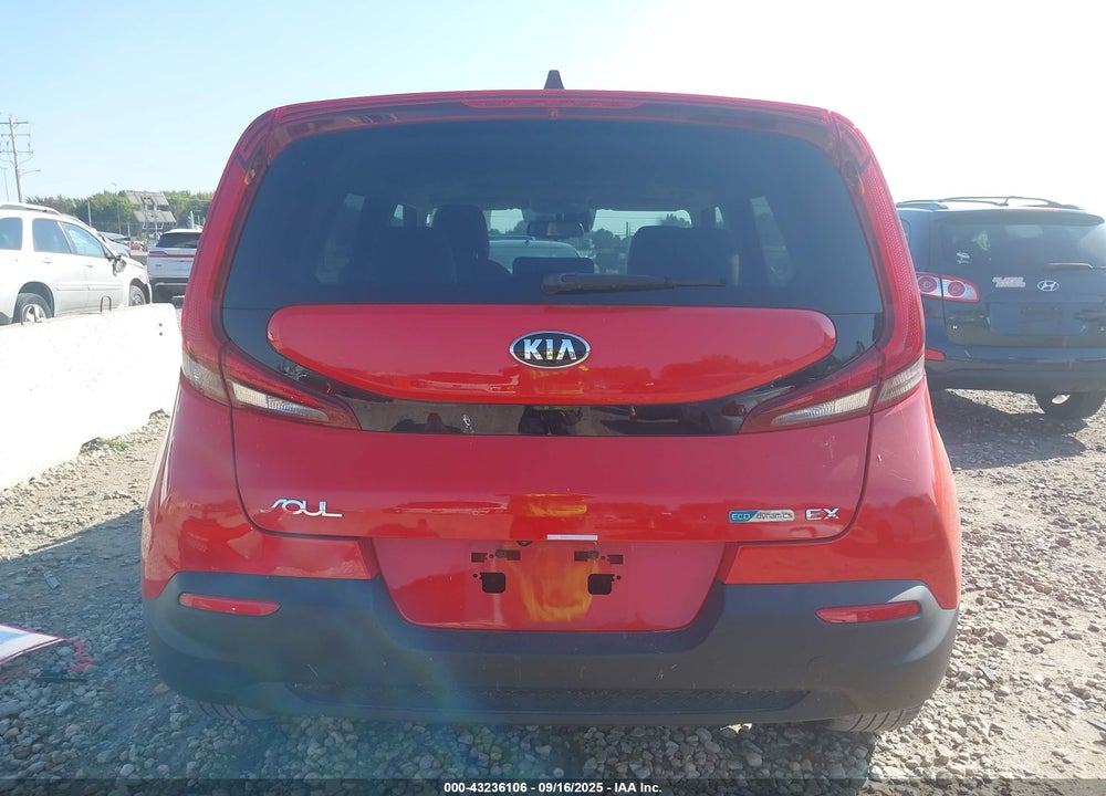 2021 KIA SOUL VIN: KNDJ33AU5M7769010
