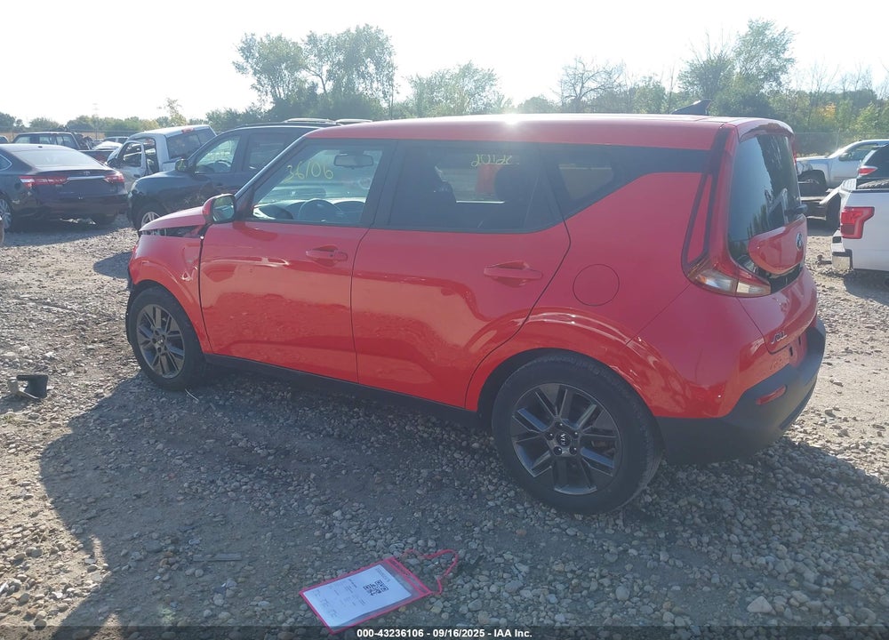2021 KIA SOUL VIN: KNDJ33AU5M7769010