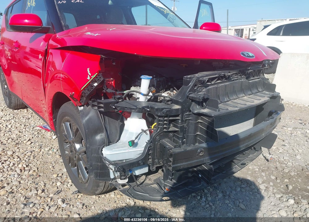 2021 KIA SOUL VIN: KNDJ33AU5M7769010