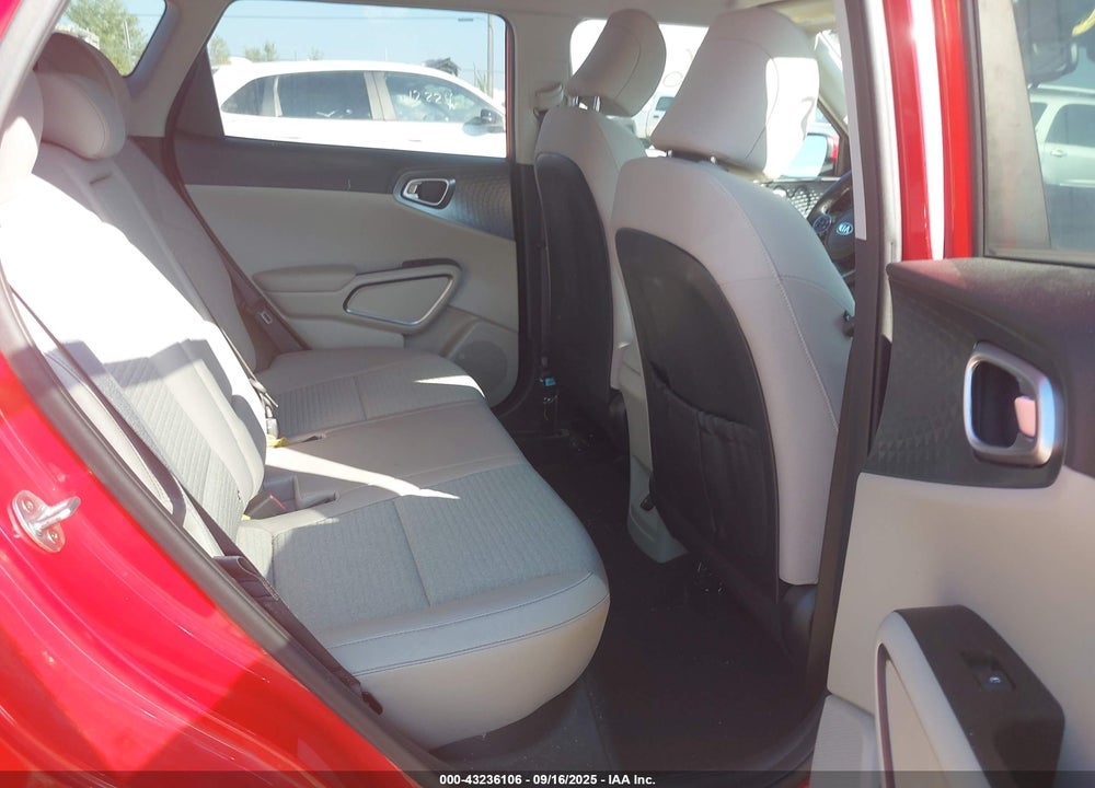 2021 KIA SOUL VIN: KNDJ33AU5M7769010