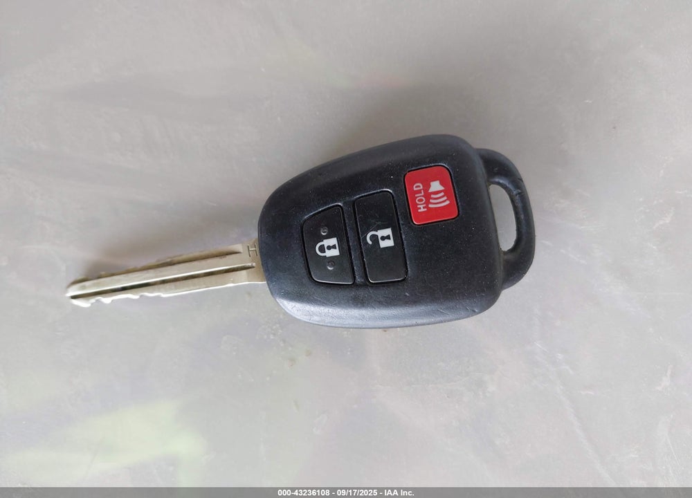 2018 TOYOTA TUNDRA SR5 5.7L V8 VIN: 5TFDW5F16JX698796