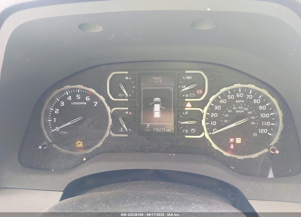 2018 TOYOTA TUNDRA SR5 5.7L V8 VIN: 5TFDW5F16JX698796