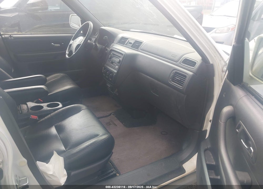 2000 HONDA CR-V SPECIAL EDITION VIN: JHLRD1877YS002379