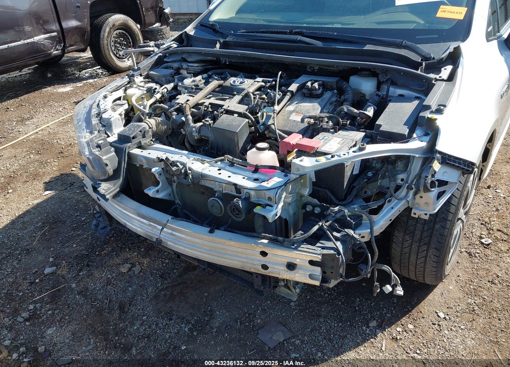 2021 TOYOTA COROLLA HYBRID LE VIN: JTDEAMDE2MJ001330