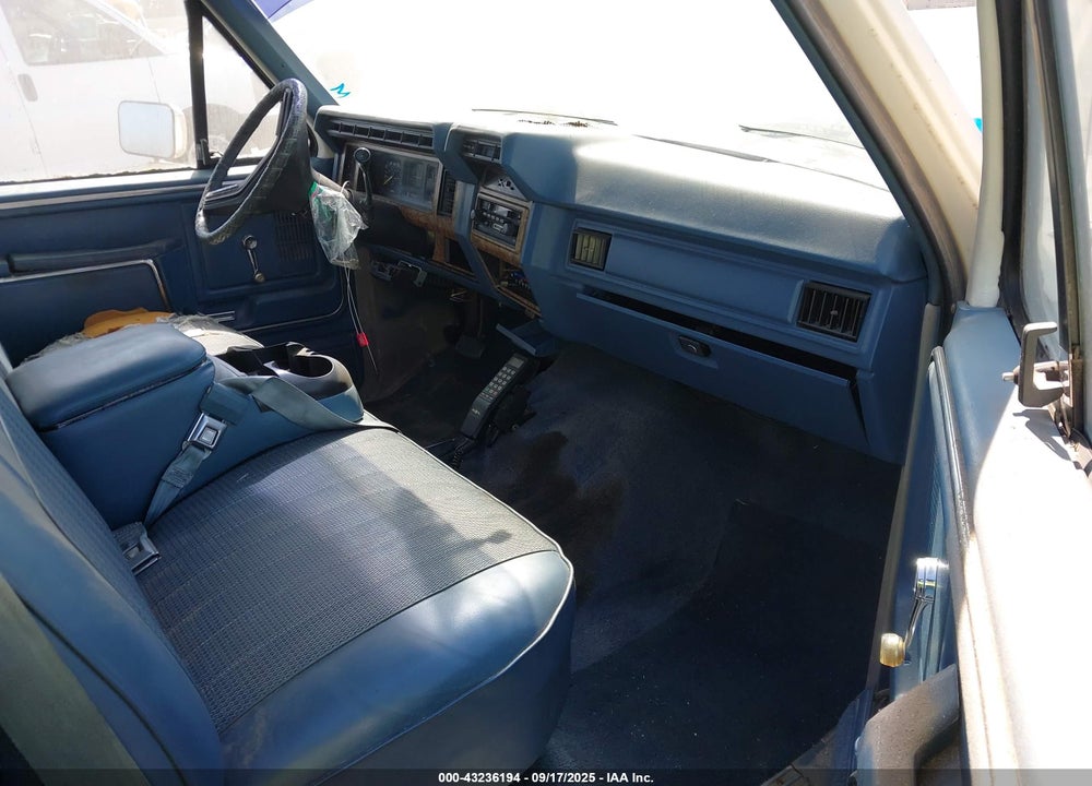 1986 FORD F350 VIN: 2FTJW35L0GCA11655