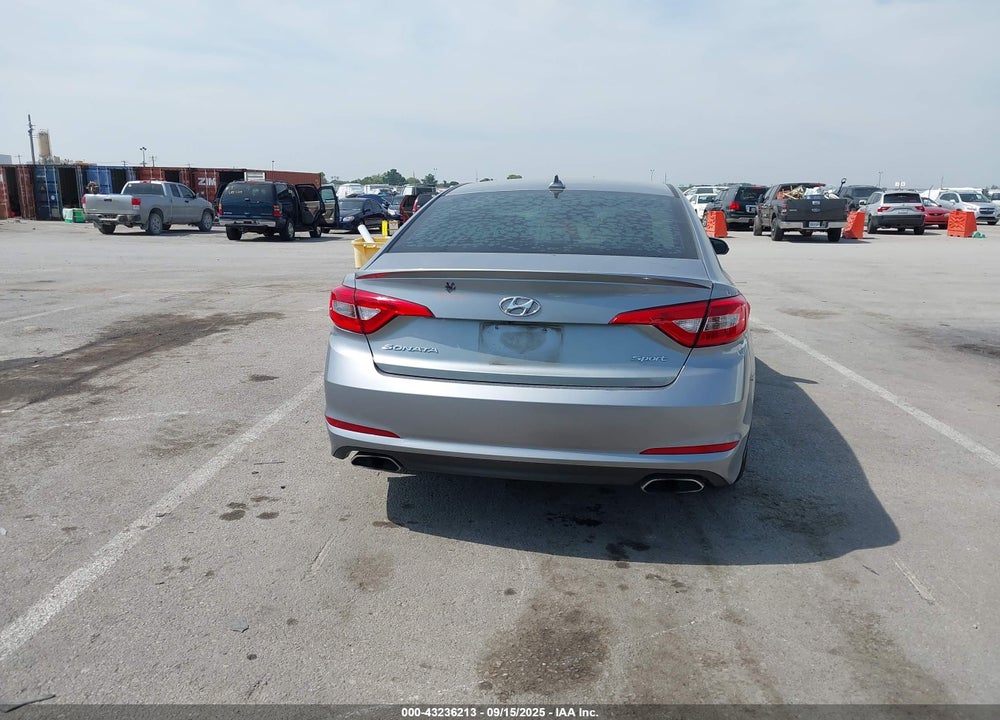 2016 HYUNDAI SONATA VIN: 5NPE34AF7GH305810