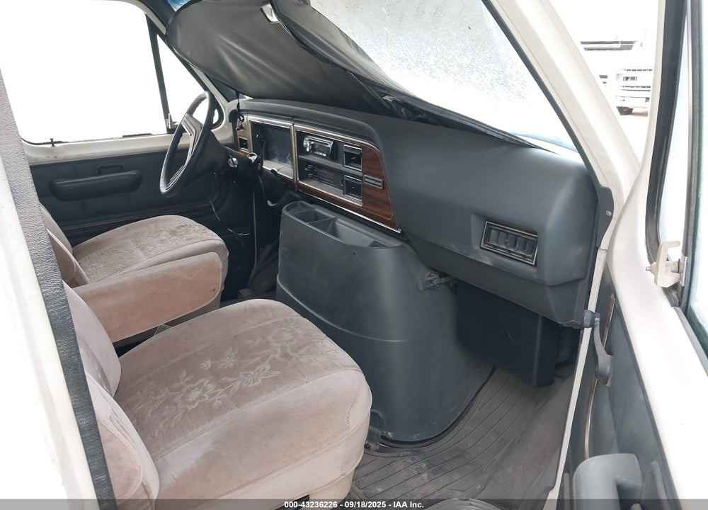 1991 FORD ECONOLINE E350 CUTAWAY VAN VIN: 1FDKE30G9MHA72424