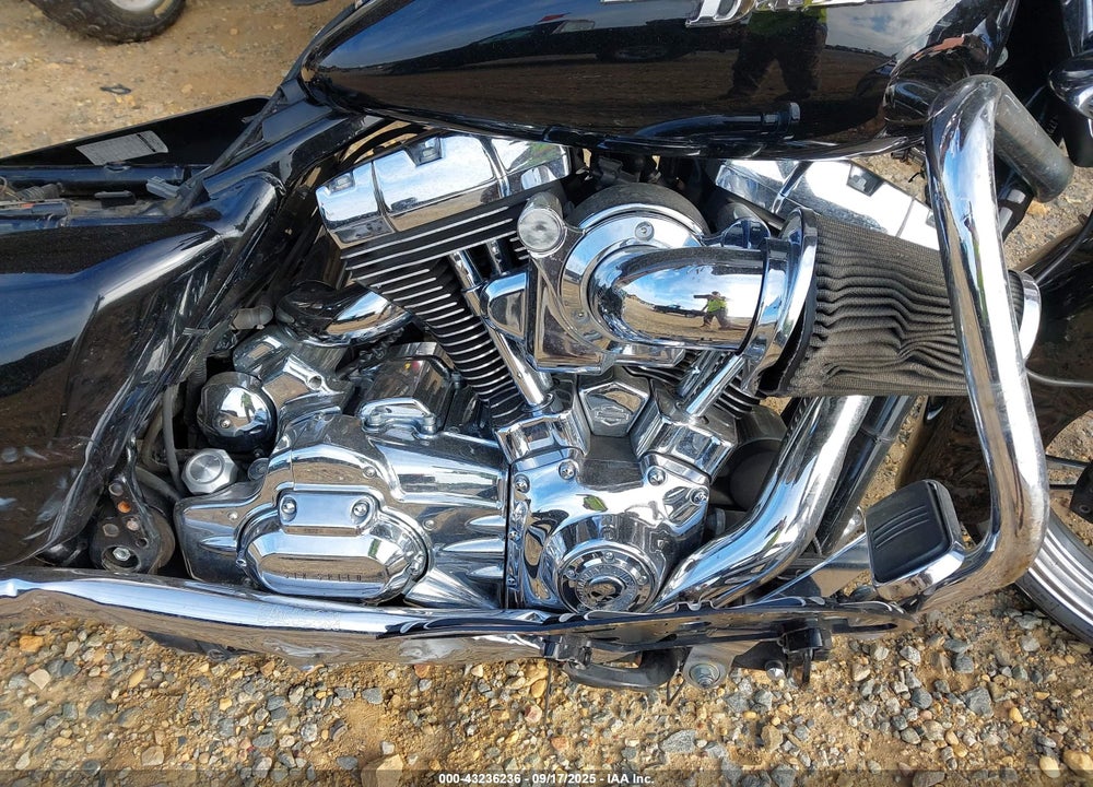 2009 HARLEY-DAVIDSON FLHX VIN: 1HD1KB4179Y628986
