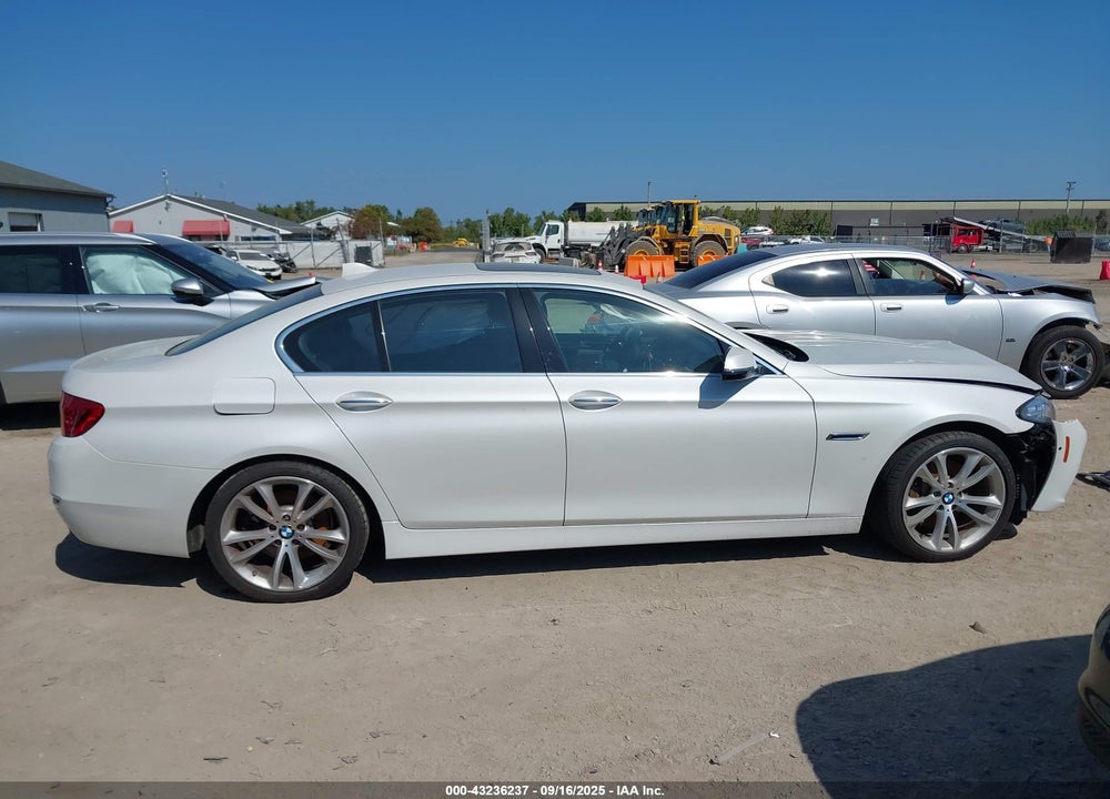 2016 BMW 5 SERIES VIN: WBA5B3C51GG254601